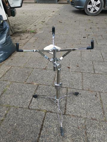 DrumTec drumstandaard, voor snaredrum of handpan/tonguedrum beschikbaar voor biedingen