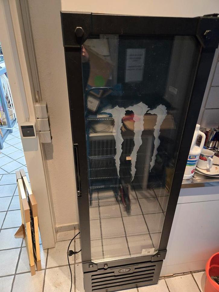 Monster Energy Koelkast - Horeca Koeling, Witgoed en Apparatuur, Koelkasten en IJskasten, Gebruikt, Zonder vriesvak, 200 liter of meer