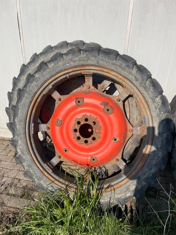 Cultuurwielen Michelin 9,5-44 beschikbaar voor biedingen