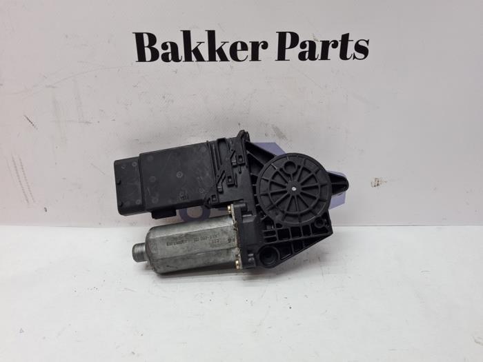 Raammotor Portier van een Volkswagen Passat, Auto-onderdelen, Carrosserie en Plaatwerk, Volkswagen, Gebruikt, 3 maanden garantie