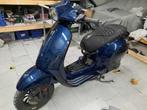 Zeer nette vespa sprint die te koop en teruil is, Fietsen en Brommers, Scooters | Vespa, Ophalen, Zo goed als nieuw, Benzine