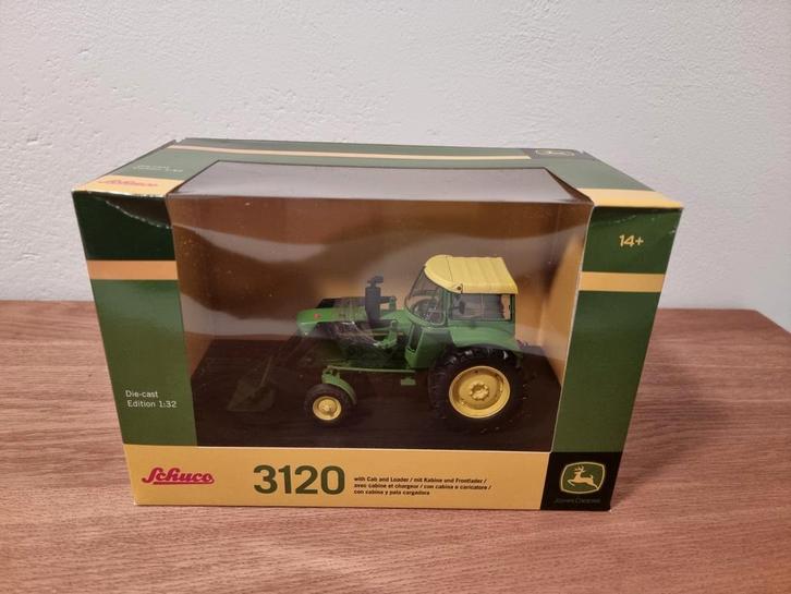 John Deere 3120 met voorlader Schuco, Hobby en Vrije tijd, Modelauto's | 1:32, Nieuw, Tractor of Landbouw, Schuco, Ophalen of Verzenden
