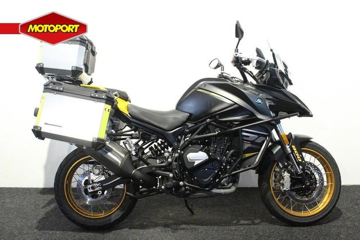 QJMOTOR SRT 800 SX TOURING (bj 2024), Motoren, Motoren | Overige merken, Bedrijf, Toermotor