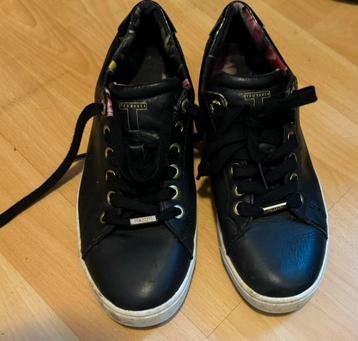 Ted Baker maat 39 prachtige comfortabele sneakers beschikbaar voor biedingen