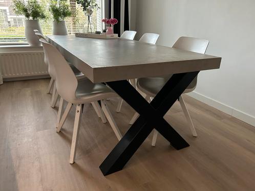 Stoere stevige eettafel betonlook (210 cm x 95 cm), Huis en Inrichting, Tafels | Eettafels, Zo goed als nieuw, 50 tot 100 cm, 200 cm of meer