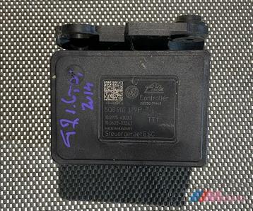 VW GOLF VII ABS POMP 5Q0907379 beschikbaar voor biedingen