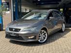 Seat Leon ST 1.8 TSI FR Business 2014 AUT NAVI LM APK NAP!, Gebruikt, 4 cilinders, Leon, Leder en Stof