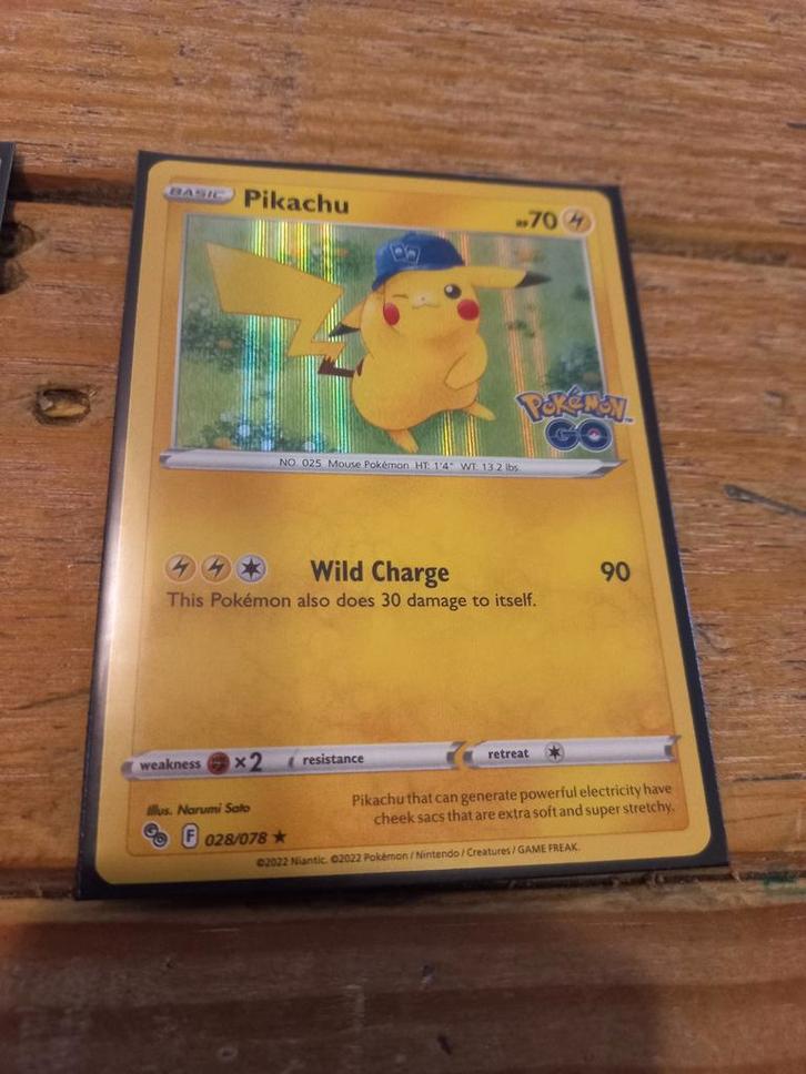 Pikachu holo, Hobby en Vrije tijd, Verzamelkaartspellen | Pokémon, Nieuw, Losse kaart, Foil, Ophalen of Verzenden
