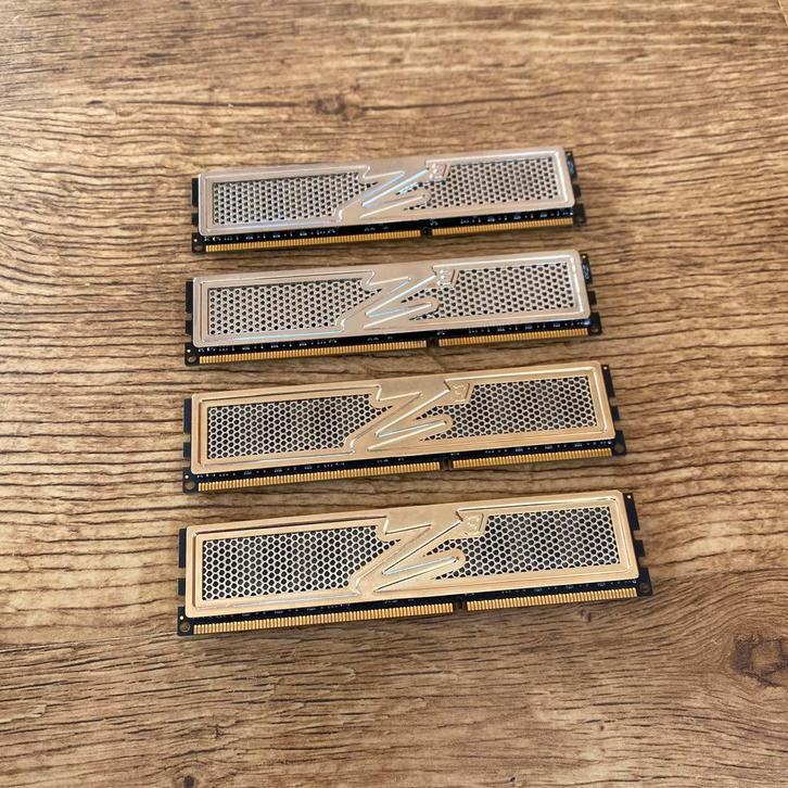 OCz Platinum/Gold  8GB DDR3 1333MHz ( 4x 2GB ) werkgeheugen, Computers en Software, RAM geheugen, Gebruikt, Desktop, 8 GB, DDR3