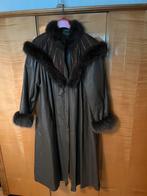 Lange leren jas bruin, Ophalen of Verzenden, Zo goed als nieuw, Maat 42/44 (L), Bruin