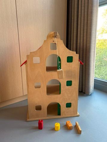 Houten (Pieten)pakhuis beschikbaar voor biedingen