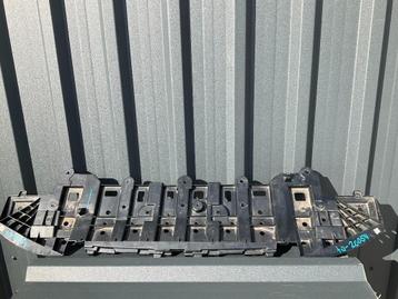 Bumper onderplaat Toyota Yaris 52618-K0010 20-25 TO-20054 beschikbaar voor biedingen