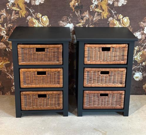 Brocante nachtkastjes - zwart - riet - ladekastjes, Huis en Inrichting, Slaapkamer | Nachtkastjes, Zo goed als nieuw, Minder dan 45 cm
