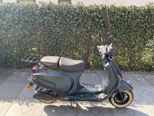 Mooie scooter te koop, Fietsen en Brommers, Scooters | Overige merken, Gebruikt, Maximaal 45 km/u, Benzine, Ophalen