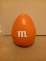 M&M bal, Ophalen, Zo goed als nieuw