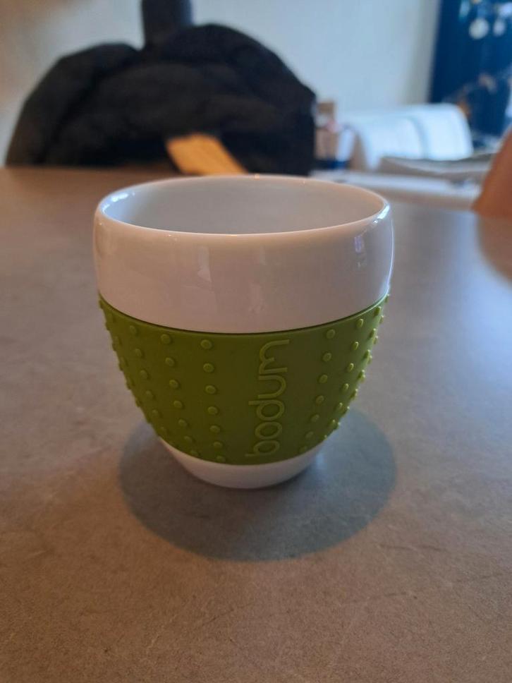 Bodum Pavina designbeker, siliconenband, appelgroen, Huis en Inrichting, Keuken | Servies, Zo goed als nieuw, Kop(pen) en/of Schotel(s)