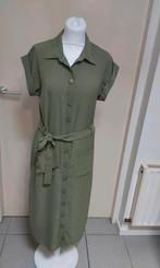 Prachtige groene lange jurk maat L met ceintuur, Kleding | Dames, Jumpsuits, Hema, Ophalen of Verzenden, Zo goed als nieuw, Groen