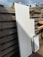 Design radiator en 3 kleinere, Doe-het-zelf en Verbouw, Platen en Panelen, Ophalen of Verzenden, Zo goed als nieuw, Hout
