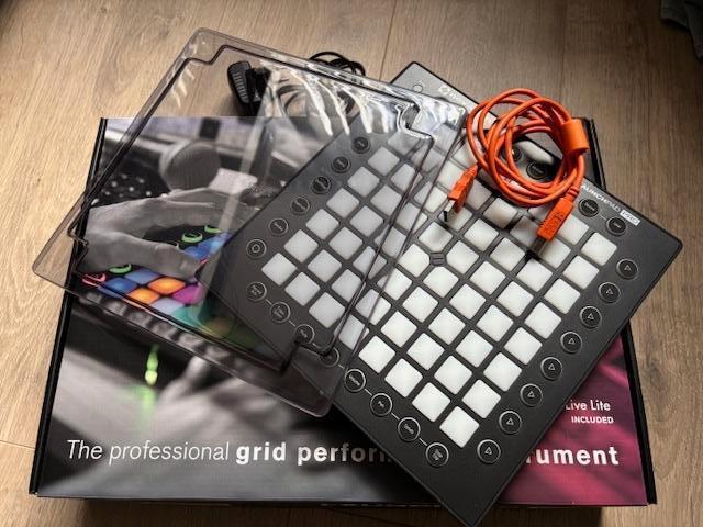 Launchpad Novation Pro (MK2), Muziek en Instrumenten, Midi-apparatuur, Zo goed als nieuw, Ophalen