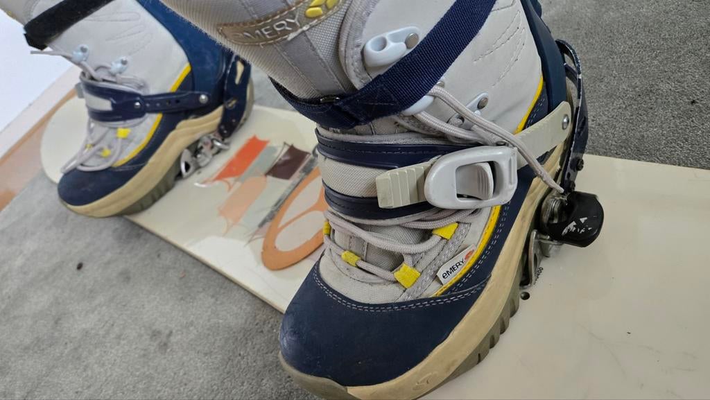 Snowboard boots/bindingen (board) oud click systeem maat44, Ophalen, Gebruikt