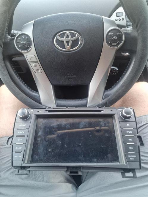 toyota prius gen 3 radio/navi, Computers en Software, Navigatiesoftware, Gebruikt, Landkaarten, Heel Europa, Ophalen of Verzenden