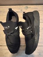 Sportschoenen Arkk, Ophalen of Verzenden, Zo goed als nieuw, Zwart, Sportschoenen