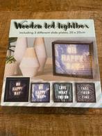 Houten LED Lightbox met 3 Slide Plates, Huis en Inrichting, Woonaccessoires | Tekstborden en Spreuken, Ophalen of Verzenden, Zo goed als nieuw
