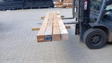 Restpartij Douglas palen 12 x 12 x 300cm 4 stuks beschikbaar voor biedingen