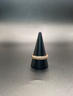 Stijlvolle gouden ring met Zirkonia maat 19.5, 19 tot 20, Ophalen of Verzenden, Zo goed als nieuw, Met edelsteen