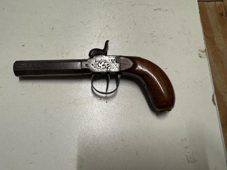 Vrijgesteld antiek pistool 15 mm percussie, Verzamelen, Militaria | Algemeen, Landmacht, Nederland, Ophalen of Verzenden