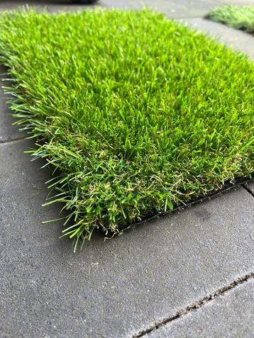 Kunstgras Deluxe 45mm | Rollen 25 x 4 meter | 100m2 beschikbaar voor biedingen