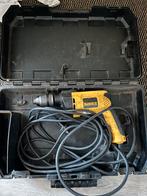 Dewalt, Doe-het-zelf en Verbouw, Gereedschap | Boormachines, Ophalen of Verzenden, Zo goed als nieuw, 600 watt of meer