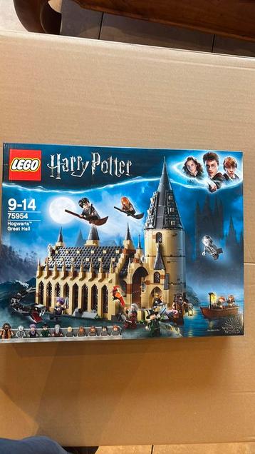 LEGO 75954 Harry Potter – Hogwarts Great Hall (Set 2) beschikbaar voor biedingen