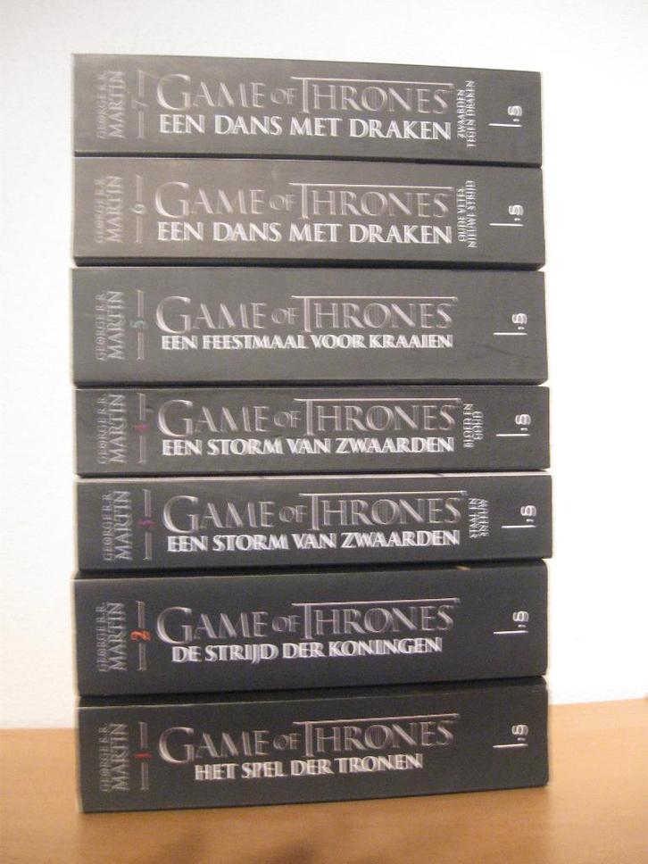 100 + BOEKEN FANTASY  HERBERT MARTIN MARISSA MEYER BARDUGO, Boeken, Fantasy, Gelezen, Ophalen of Verzenden