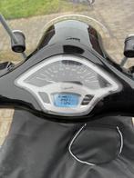 Vespa Primavera 2019 - snelheid 50km - Incl. accessoires, Fietsen en Brommers, Brommers | Vespa, Ophalen, Overige modellen, Maximaal 45 km/u