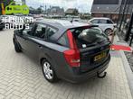 Kia cee'd Sporty Wagon 1.4 CVVT Navigator Plus Pack, Voorwielaandrijving, Euro 5, Gebruikt, 4 cilinders