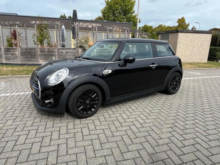 Mini 1.5 Cooper Marylebone AUT 2017 Zwart, Auto's, Mini, Particulier, Cooper, Airbags, Airconditioning, Bluetooth, Centrale vergrendeling