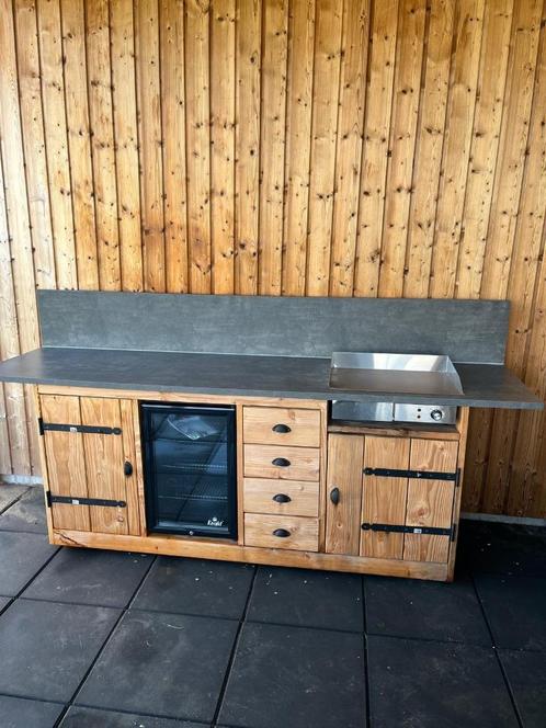 Buitenkeuken met koelkast en kookplaat, Tuin en Terras, Buitenkeukens, Zo goed als nieuw, Elektrisch, Ophalen