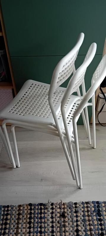 3 IKEA Sandsberg stoelen beschikbaar voor biedingen