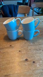 4 blauwe kopjes, Ophalen of Verzenden, Zo goed als nieuw, Overige stijlen, Kop(pen) en/of Schotel(s)