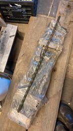 50 smeedijzeren spijlen, Ophalen, Zo goed als nieuw