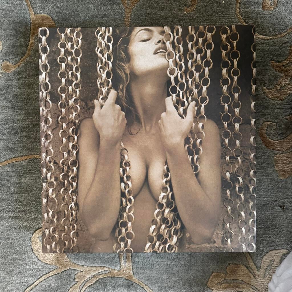 Boek prachtig Kalender calendrier Pirelli 1964 - 2007, Ophalen of Verzenden, Nieuw, Overige onderwerpen