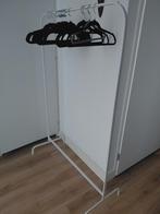 2x Kledingrek met vilten hangers, Kleding | Dames, Kledingrekken, Ophalen, Zo goed als nieuw