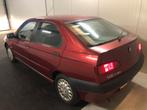 Alfa Romeo 146 1.7 16V 1995 Rood, Auto's, Alfa Romeo, Voorwielaandrijving, Stof, 4 cilinders, 129 pk
