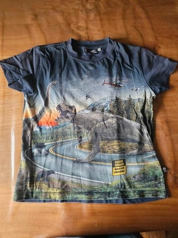 Molo jurassic world shirt 128 beschikbaar voor biedingen