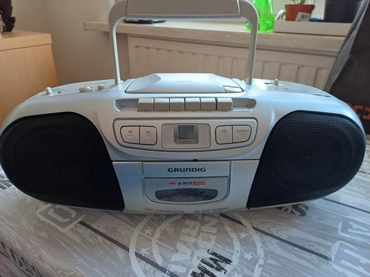 Radio cd/cassette speler Grundig, Audio, Tv en Foto, Radio's, Gebruikt, Radio, Met cd-speler, Ophalen of Verzenden
