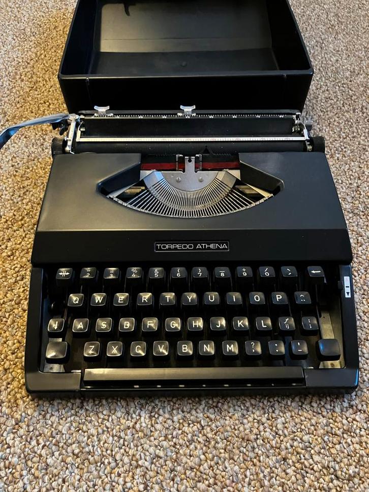 Typemachine van Torpedo Athena, Diversen, Typemachines, Gebruikt, Ophalen