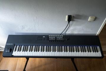 Komplete Kontrol S88 + Millenium standaard beschikbaar voor biedingen