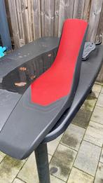 Zadel Aprilia Tuareg 660 Rood/Zwart, Ophalen of Verzenden