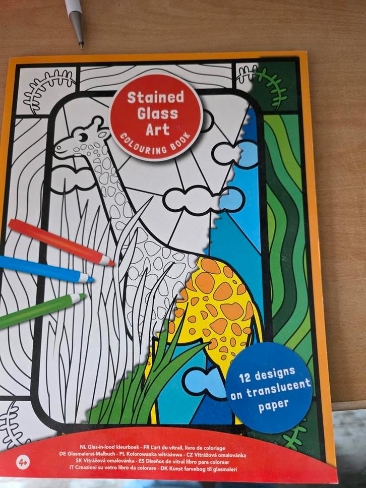 Glas-in-lood kleurboek, Hobby en Vrije tijd, Knutselen, Nieuw, Materiaal, Ophalen of Verzenden